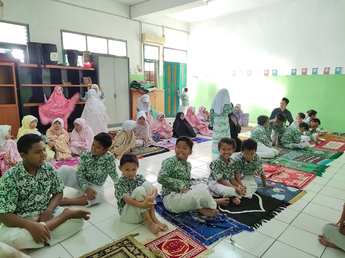 Harapan Jaya Islamic School Banner